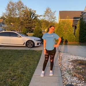 Meet your Posher, Sharon